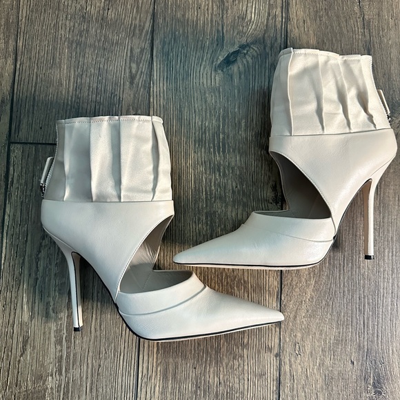 Becki Coakley Heels (size 40) Sold Out Online - Cream - Picture 8 of 10